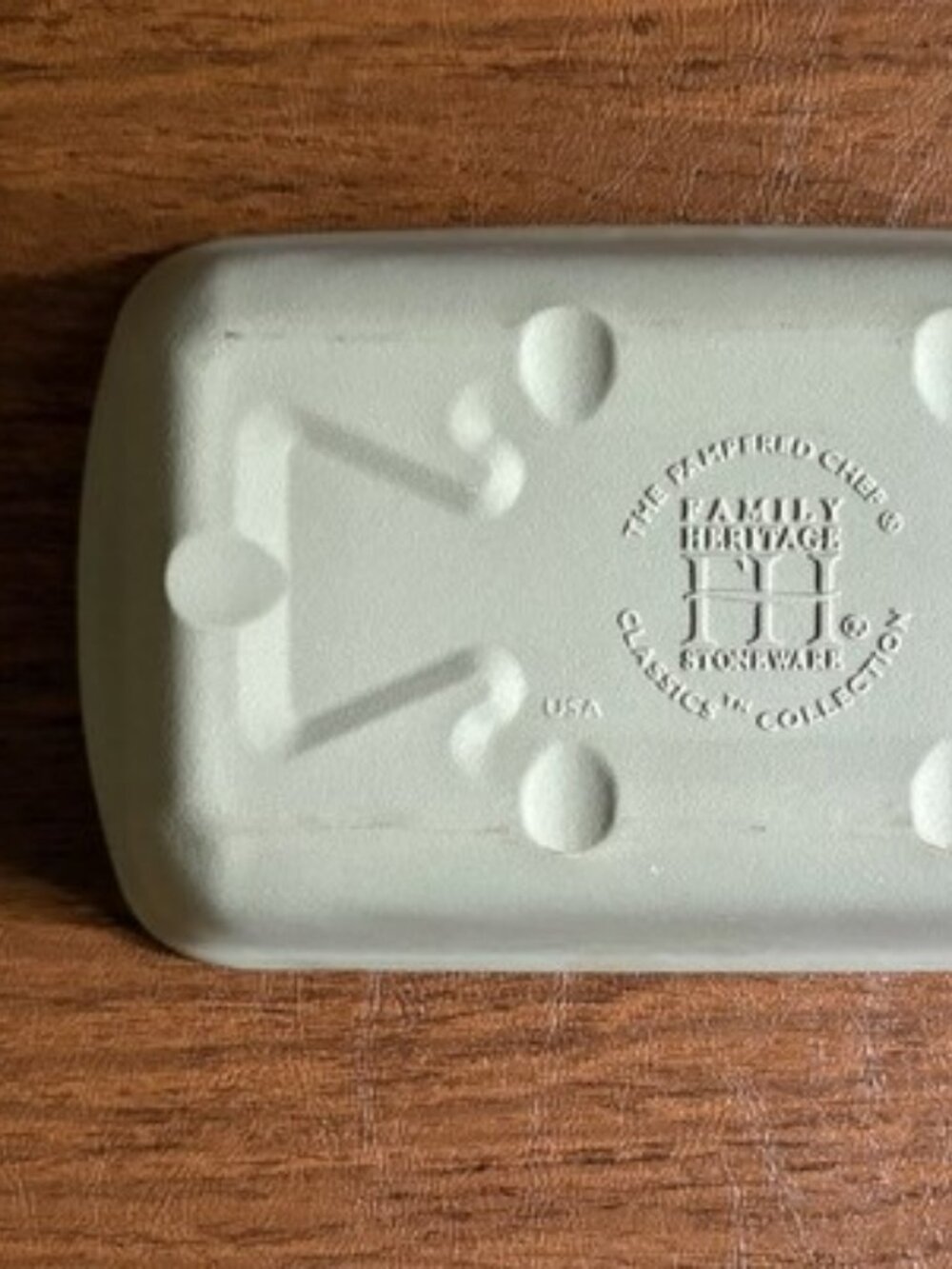 Pampered Chef Stoneware Bread Loaf Pan, Excellent Condition - Picture 4 of 6
